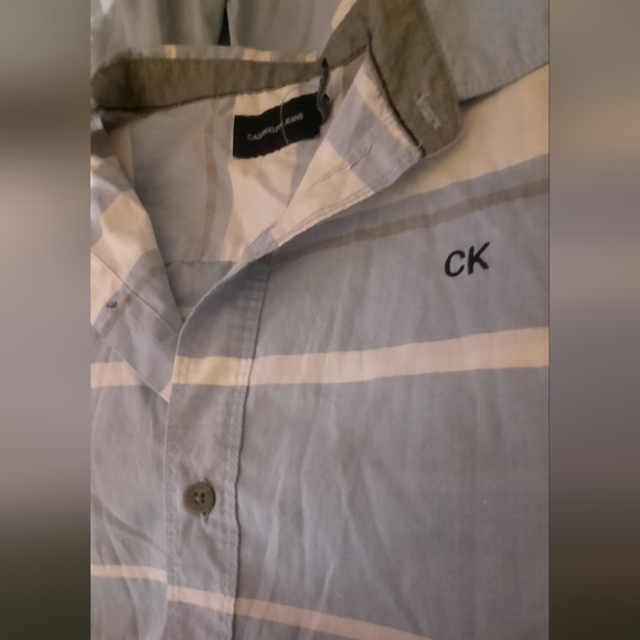 Calvin Klein Button down - Picture 2 of 5